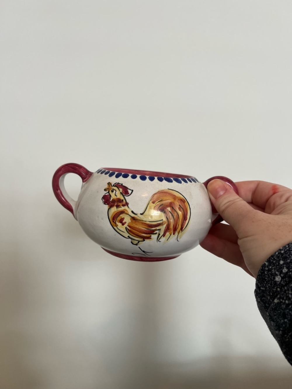 Rare vintage vietri solimene rooster chicken sugar bowl. No lid. No attempt to c